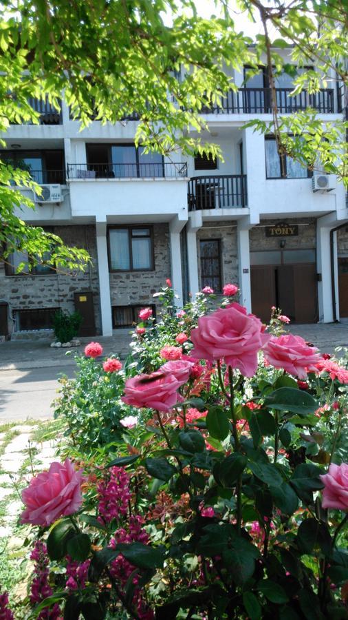 Guest House Tony Νεσέμπαρ Εξωτερικό φωτογραφία