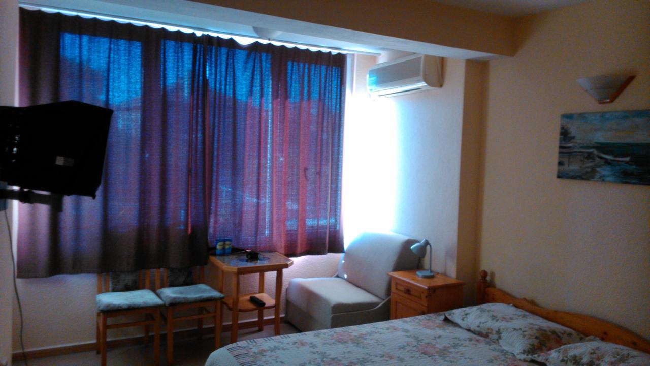 Guest House Tony Νεσέμπαρ Εξωτερικό φωτογραφία